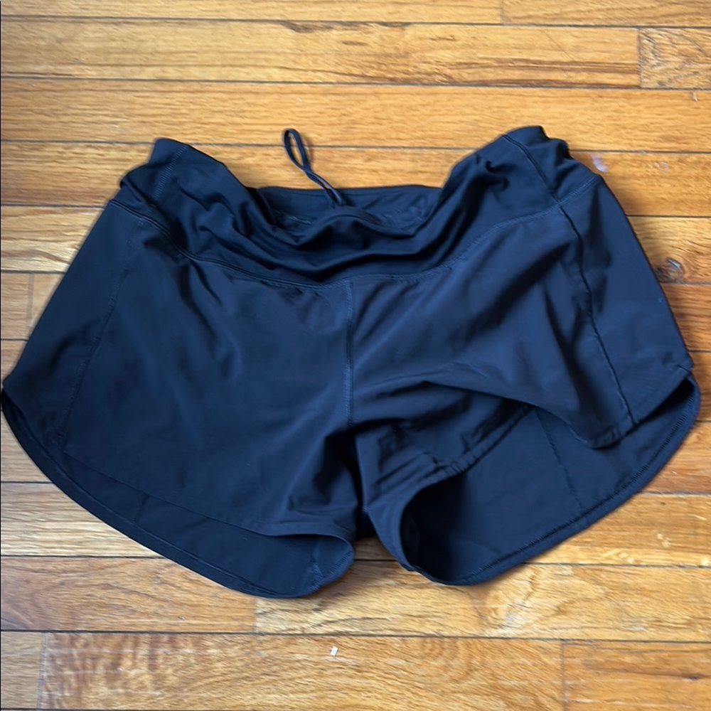 Lululemon Speed-Up High-Rise Lined Short 2.5” - size 8